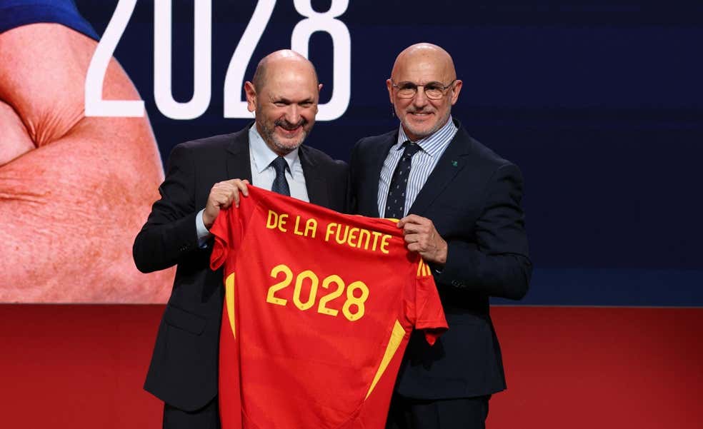 De la Fuente vuelve al ruedo 55 días después, sin Navidad en Haro, gracias a la familia Guillén y con 3,5M€ de premio más bonus