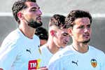 Rafa Mir ya está para jugar y no ve clara su salida; Dani Gómez recibe la llamada del Zaragoza