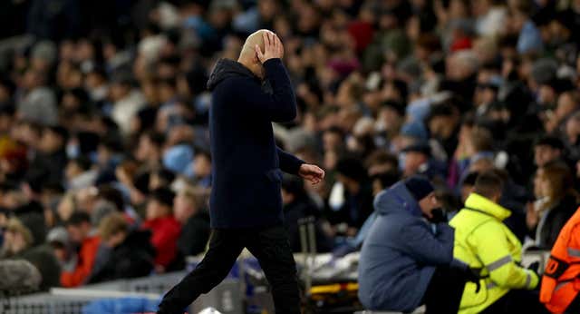 ¡Estoy agotado, qué angustia! Y lo peor es que todavía no tenemos solución definitiva al embrollo de la Champions