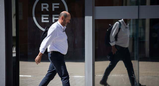 El artículo 60.6 que sentencia a Rafael Louzán como presidente de la RFEF: «Es cese de forma inmediata»