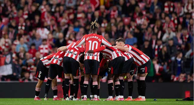Fin a la huelga de animación pero avisan al Athletic: «No queremos un estadio artificial ni de plastilina»
