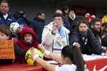 Liga F se suma a la última acción contra el cáncer y lucirá cintas verdes esperanza