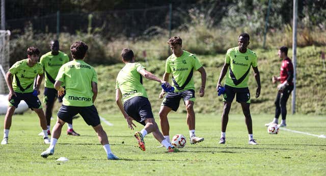Para entrenar a la Real Sociedad B, al Castilla, al Barça Atlètic… no vale cualquiera: «Hay puristas de un lado y del otro»