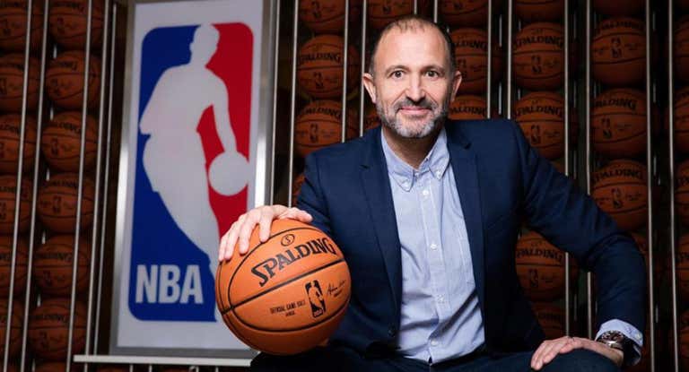 Chus Bueno, en su tiempo en la NBA.