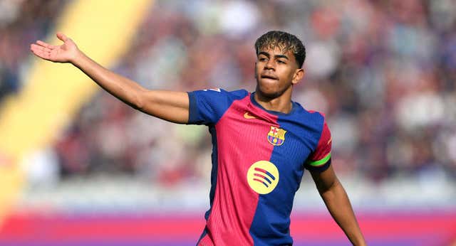 Lamine Yamal ya ensaya el gol de Maradona y de Messi para cuando le llegue el momento