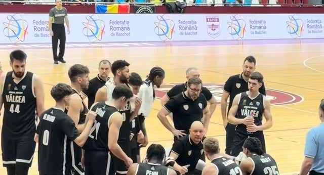 Un partido en Rumanía pasa a la historia del baloncesto europeo… ¡tras tener cinco prórrogas!
