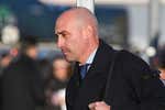 ¿Puede entrar en prisión Luis Rubiales? A qué condena se enfrenta el expresidente de la RFEF