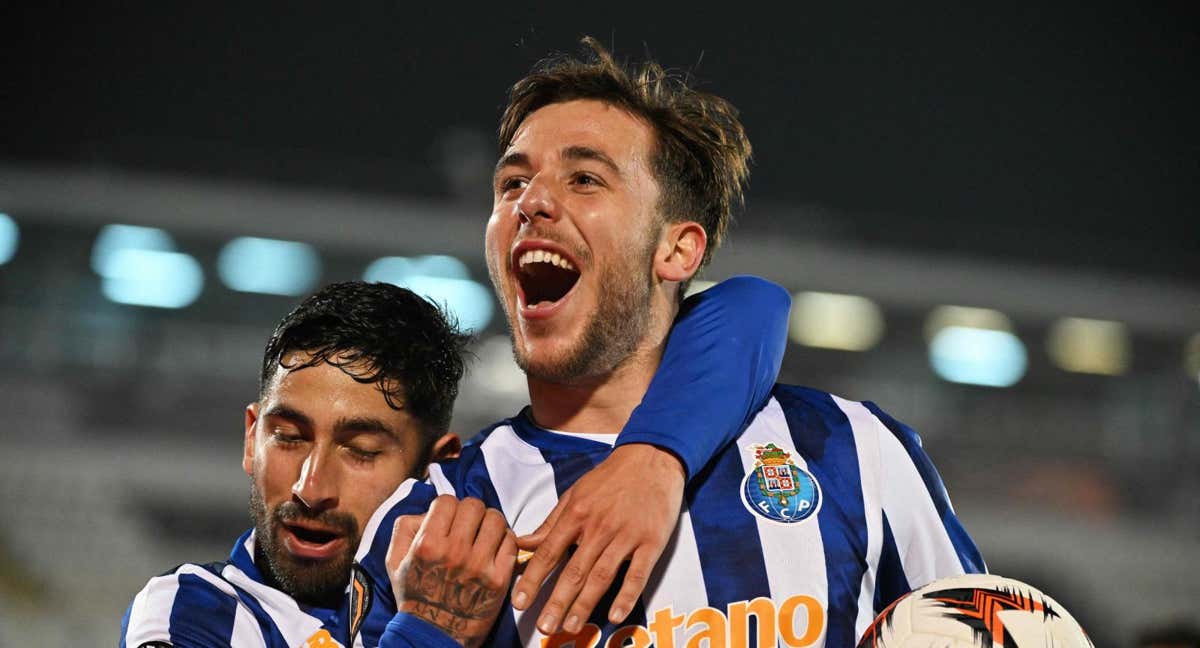 Nico González celebra un gol con el Oporto. /AFP