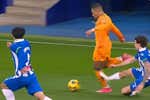 La salvaje entrada de Carlos Romero a Mbappé tiene consecuencias: el francés será baja contra el Leganés por un hematoma en el gemelo
