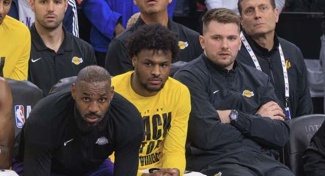 Luka Doncic ya es uno más en su ‘estreno’ con los Lakers de un incrédulo LeBron James: «Todavía es un poco surrealista»
