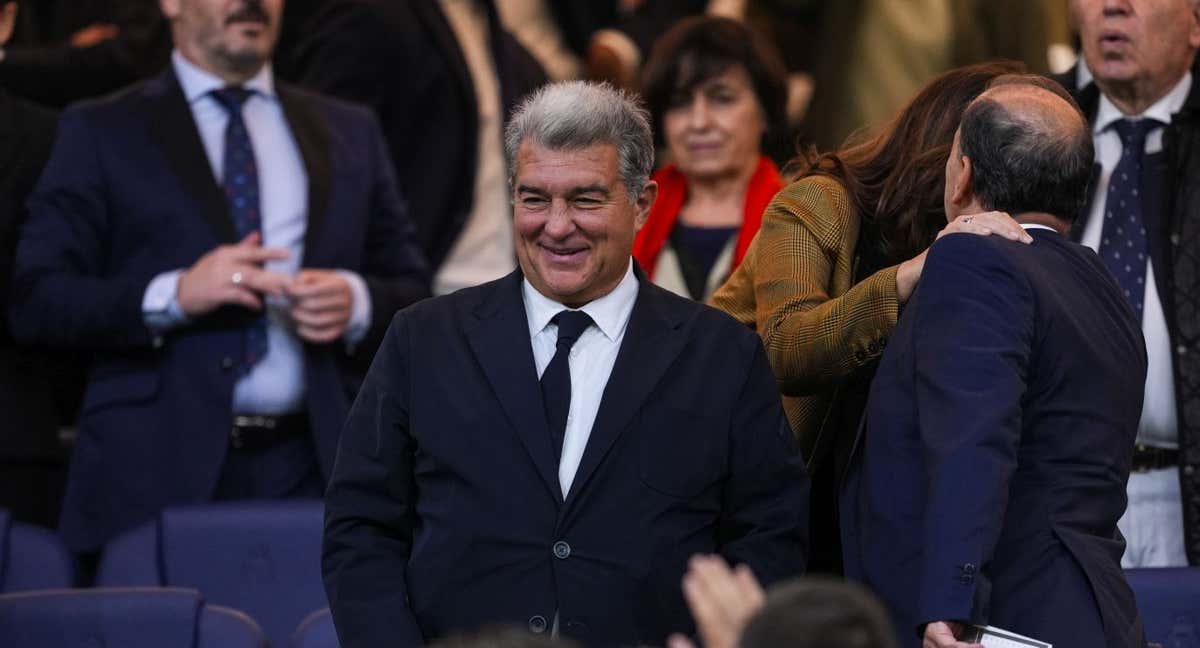 Joan Laporta, presidente del FC Barcelona, en una imagen de esta temporada en un palco. /GETTY