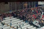 Vallecas no cesa en su lucha por los partidos entre semana y vacía su fondo 12 minutos: «Nunca me imaginé viendo al Rayo con traje»
