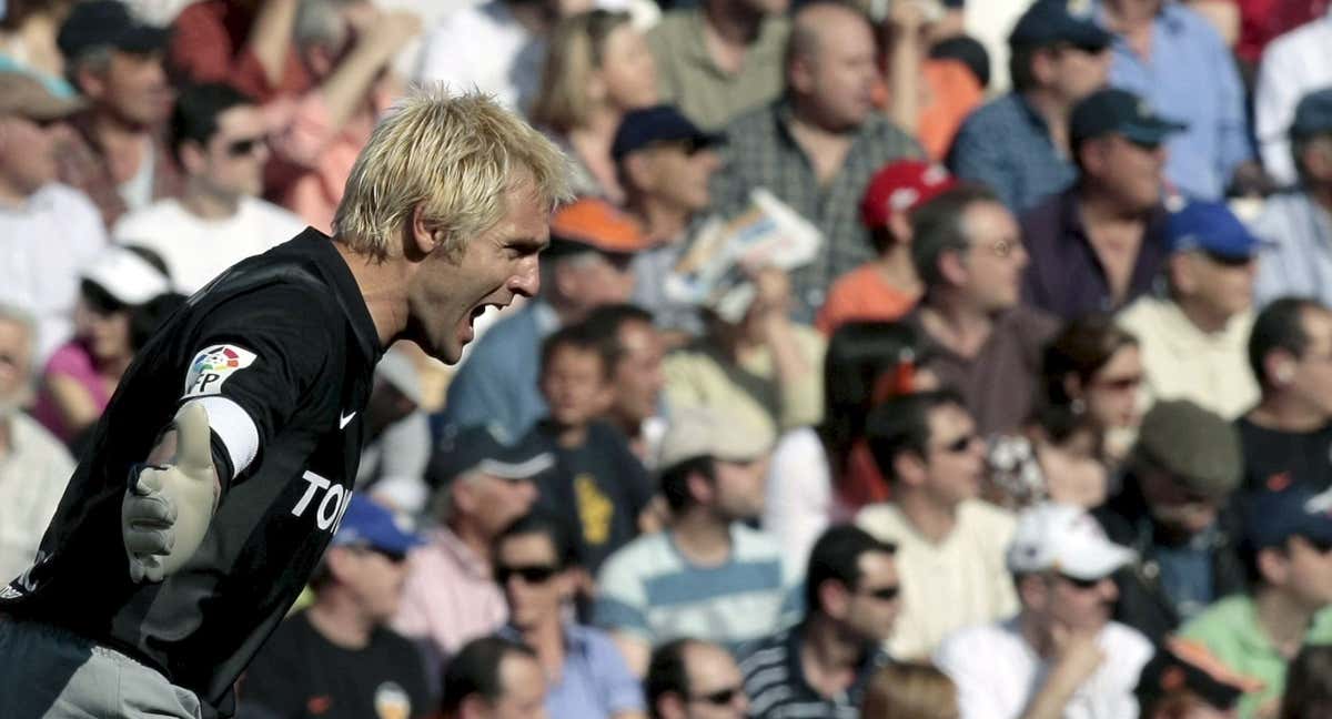 Santi Cañizares en su último partido en Mestalla./Efe