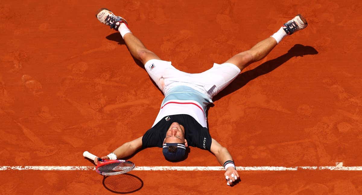 Diego Schwartzman celebra un triunfo en Roland Garros 2018. /Clive Brunskill/Getty Images