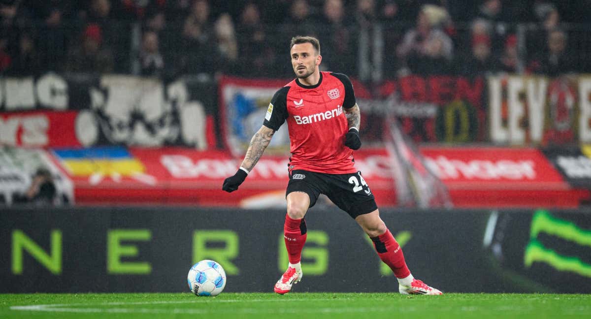 Aleix García en un partido con el Bayer Leverkusen. /AGENCIASFP