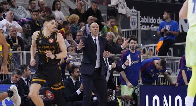 La cara de Joan Peñarroya anticipó el ‘desastre’ del Barça antes del funeral en Gran Canaria con ausencias en el palco: “Lo que menos me preocupa ahora es mi figura”