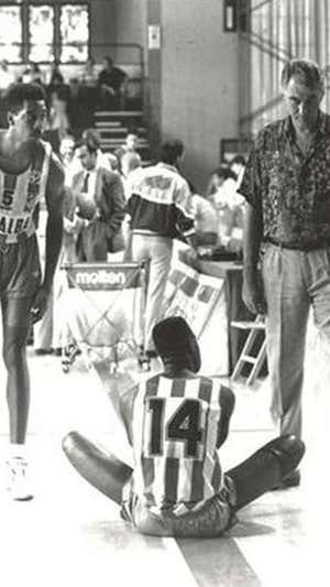 Shelton Jones, Walter Berry y Clifford Luyk. Feb