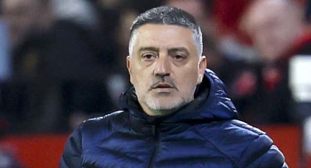 Xavier García Pimienta se aísla de la crisis, pasa página y se centra en Pucela