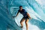 La surfista LGTBI Tyler Wright competirá en Emiratos tras recibir garantías de seguridad