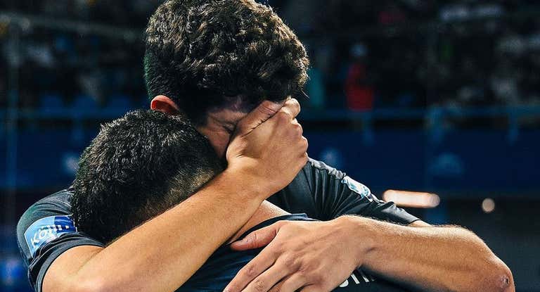 Tapia y Coello celebran una victoria.