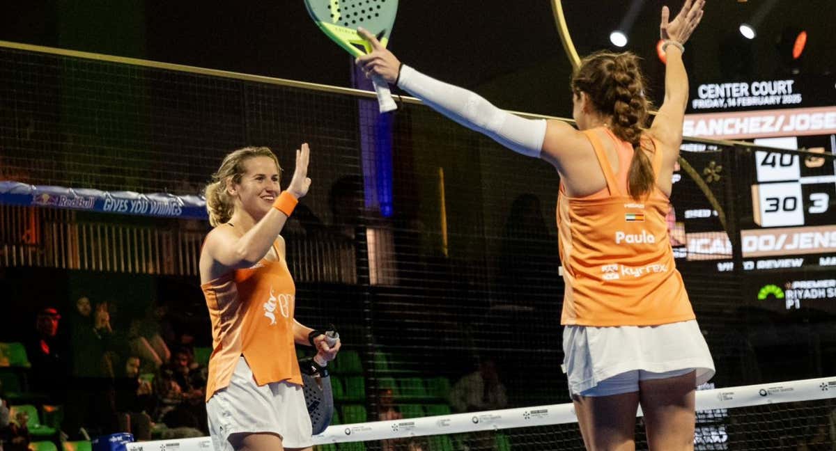 Ariana Sánchez y Paula Josemaría, candidatas a ganar el primer título de la temporada 2025. /RRSS PREMIER PADEL