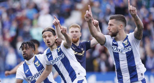 El VAR es la estrella de un empate que no sirve a nadie