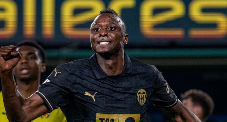 Sadiq celebra su gol.