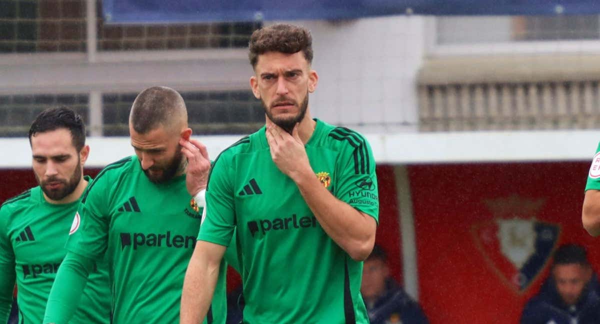 Roberto Torres en el debut con su nuevo equipo. /NÀSTIC