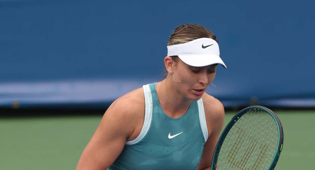 Paula Badosa celebrando un punto ante Elise Mertens. /EFE/EPA/ALI HAIDER