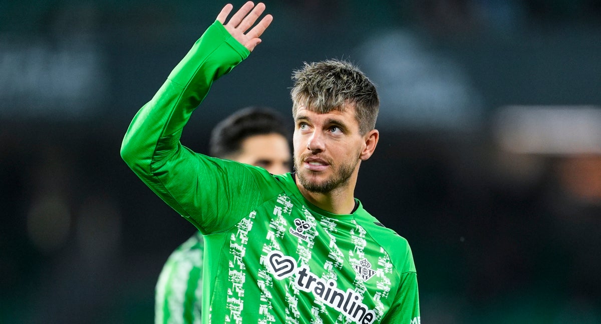Lo Celso, en un calentamiento con el Betis.