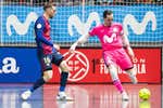 Asfixiado por las lesiones, el Barca respira con Sergio González