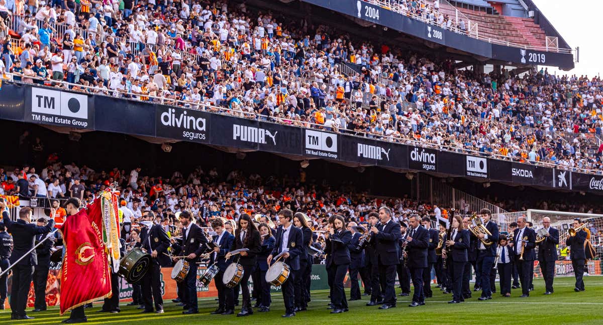 La banda de música, en el partido del Alavés. /