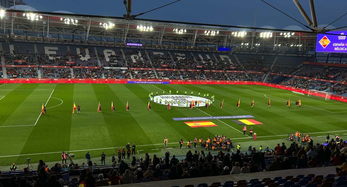 El Ciutat de València a media entrada instantes antes de comenzar el partido. /Relevo.