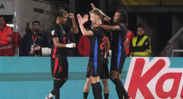 Dani Olmo está de guardia para mantener líder al Barça