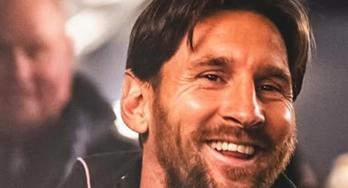 La Concacaf aplicará una sanción al colegiado Marco Antonio Ortiz Nava por pedirle una firma a Messi.