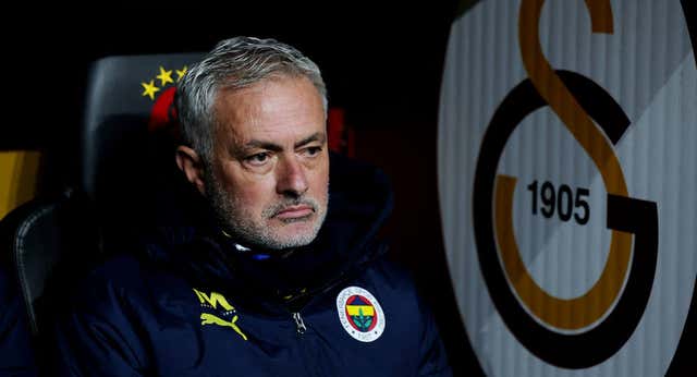 La prensa turca rebaja la actitud de Mourinho: «No es un comentario racista, el comunicado del Galatasaray fue terrible»