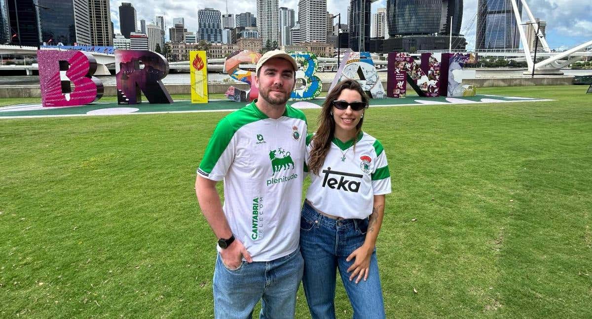 La pareja que sigue al Racing desde Australia: «Me levanto a las cuatro de la mañana para ver un partido y a las 8 para ir a trabajar»