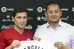 Marcelino se desahoga como nunca contra Peter Lim: «Ni nos felicitó por la Copa, se fue a cenar con Beckham»