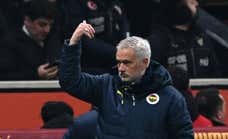 El último lío de Mourinho en Turquía le cuesta cuatro partidos y 42.500€ de sanción