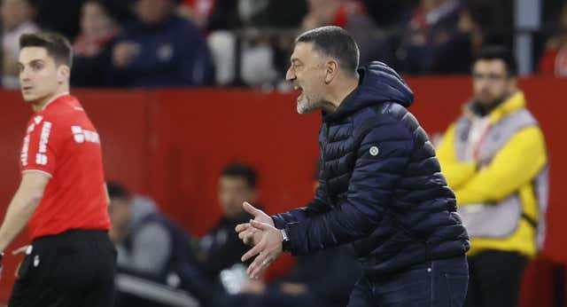 García Pimienta defiende el compromiso de su plantilla… y muestra la ‘patita’ de la ilusión: “Tenemos que exigirnos  para ganarnos el derecho a luchar por cosas importantes”