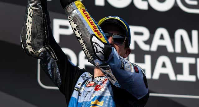 Hasta Álex Márquez dudó de las intenciones de su hermano Marc: «No sabía si me había dejado pasar por la presión o para que yo gastara el mio»