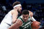 Antetokounmpo se rebela, coge la pizarra de su entrenador y le demuestra a Dallas que su plan sin Doncic no es un buen plan