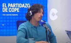 Javi Poves se reinventa y se va antes de la segunda amarilla: «Cuando mis jugadores están haciendo el ridículo, prefiero que me echen»