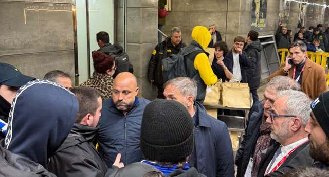 La suspensión del Villarreal-Espanyol, un timing que provocó quejas y una voz autorizada: «Cuanto más tarde, peor»