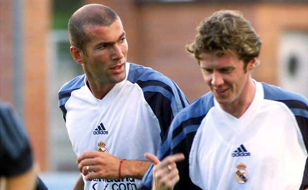 Zidane y McManaman, durante un entrenamiento. REUTERS