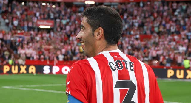 Cote anuncia entre lágrimas su despedida del fútbol por salud mental: «No puedo representar a este club porque se merece algo mejor»