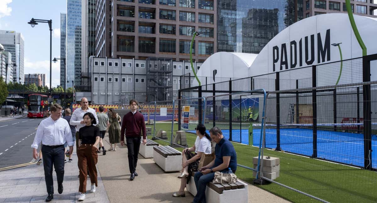 Una pista de pádel inaugurada en Canary Wharf en 2023.
