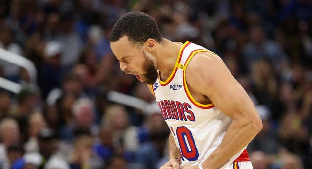 Cuál ha sido el partido en el que Stephen Curry ha metido más triples