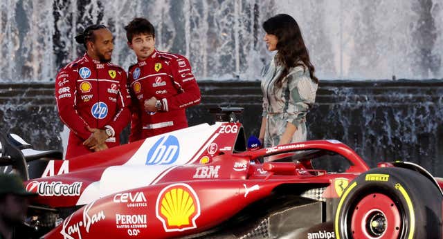 Los tifosi reafirman quién es su favorito en un momento ‘tierra trágame’ para Lewis Hamilton