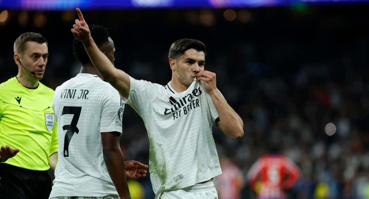 Brahim Díaz celebra su gol frente al Atlético de Madrid en la ida de los octavos de final de Champions./EFE/Juanjo Martín